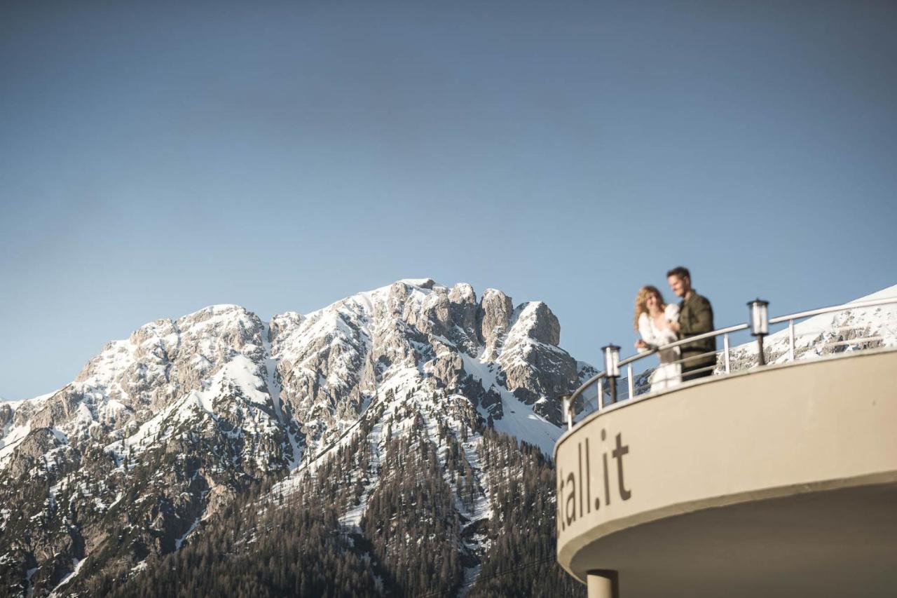Kronplatz-Resort Hotel Kristall ヴァルダーオラ エクステリア 写真