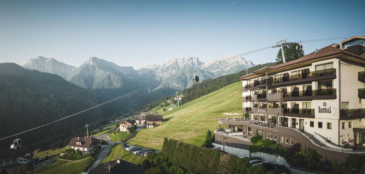 Kronplatz-Resort Hotel Kristall ヴァルダーオラ エクステリア 写真